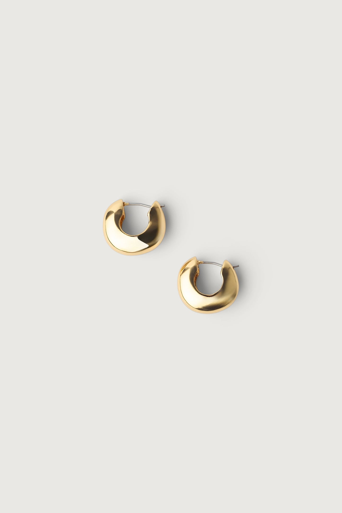 THICK HUGGIE HOOP EARRINGS