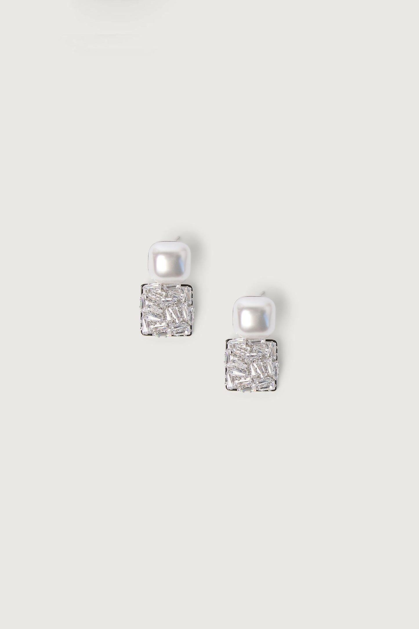 SHIMMER PEARL DROP EARRINGS