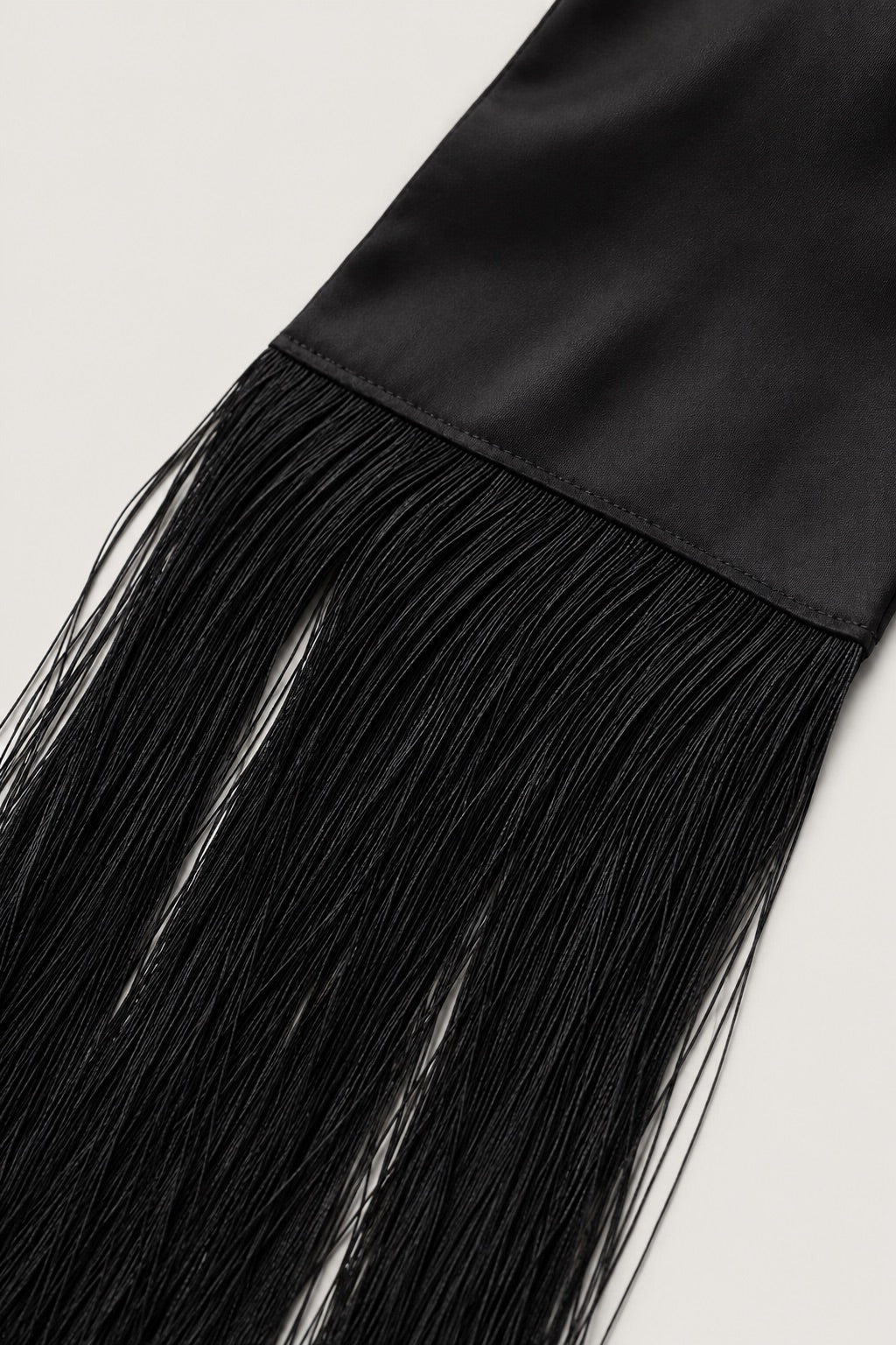 FRINGE SCARF