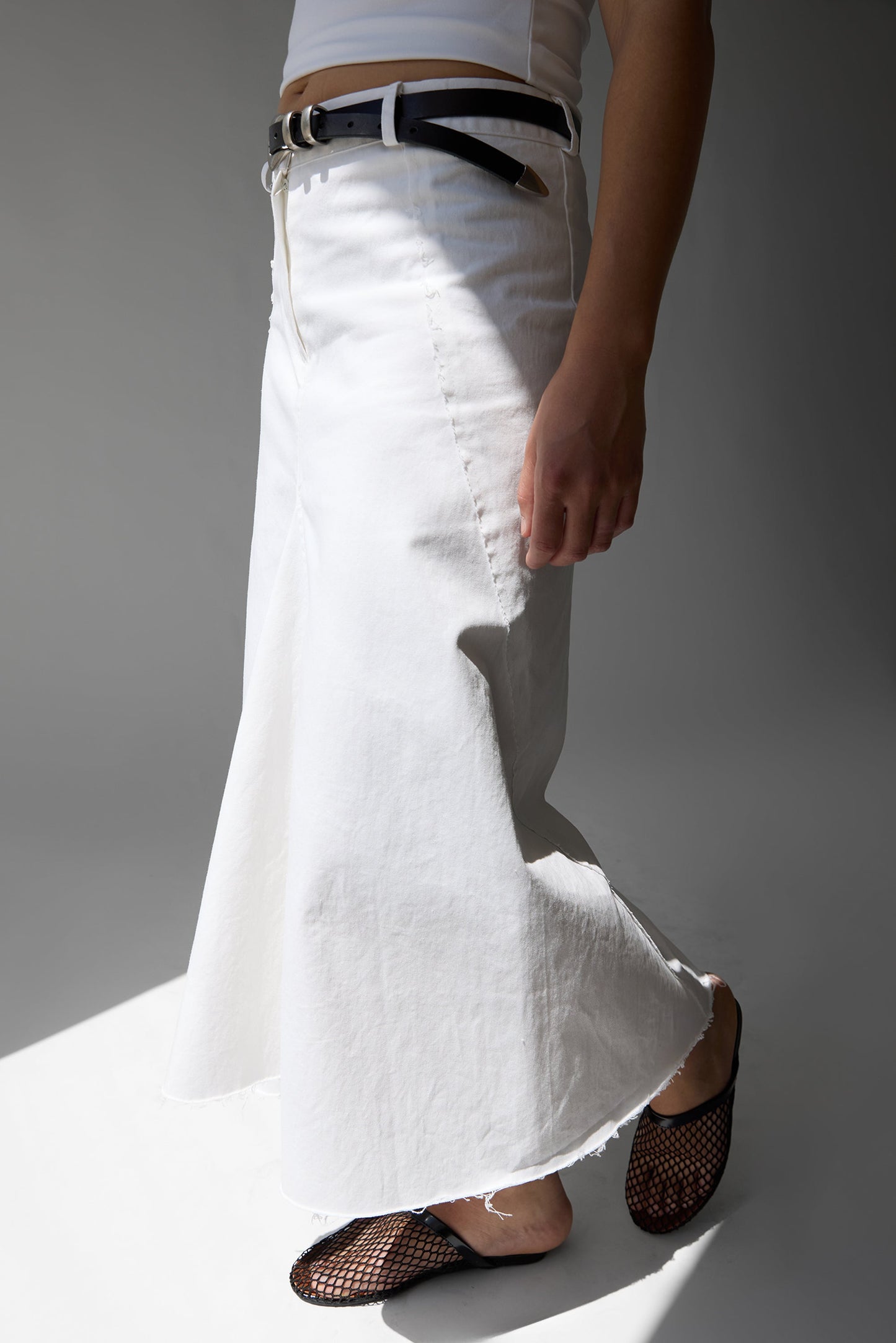 RAW HEM MIDI SKIRT