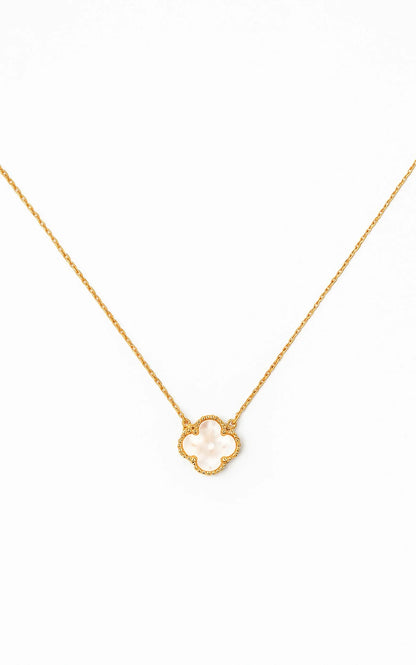 Britt Clover Pendant Necklace in Gold
