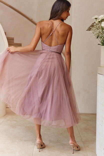Smitten Sweetheart Neckline Chiffon Midi Dress Rose