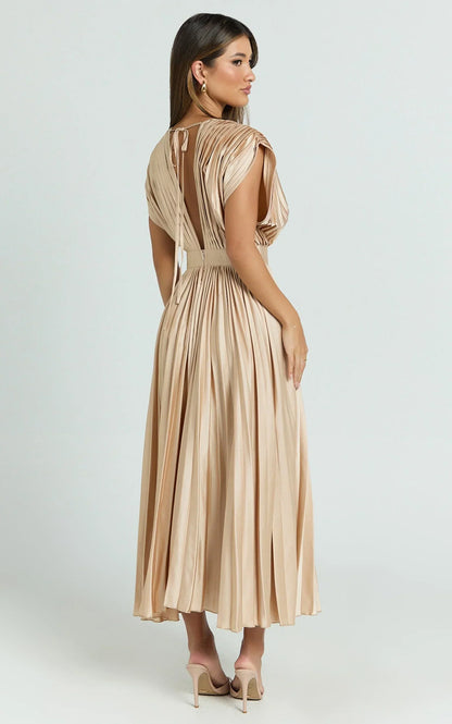 Della Midi Dress - Plunge Neck Short Sleeve Pleated Dress in Champagne