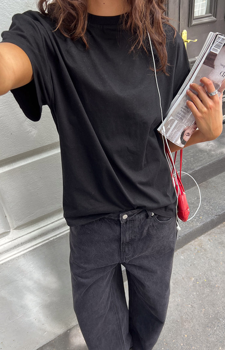 Alba Plain Black Tee