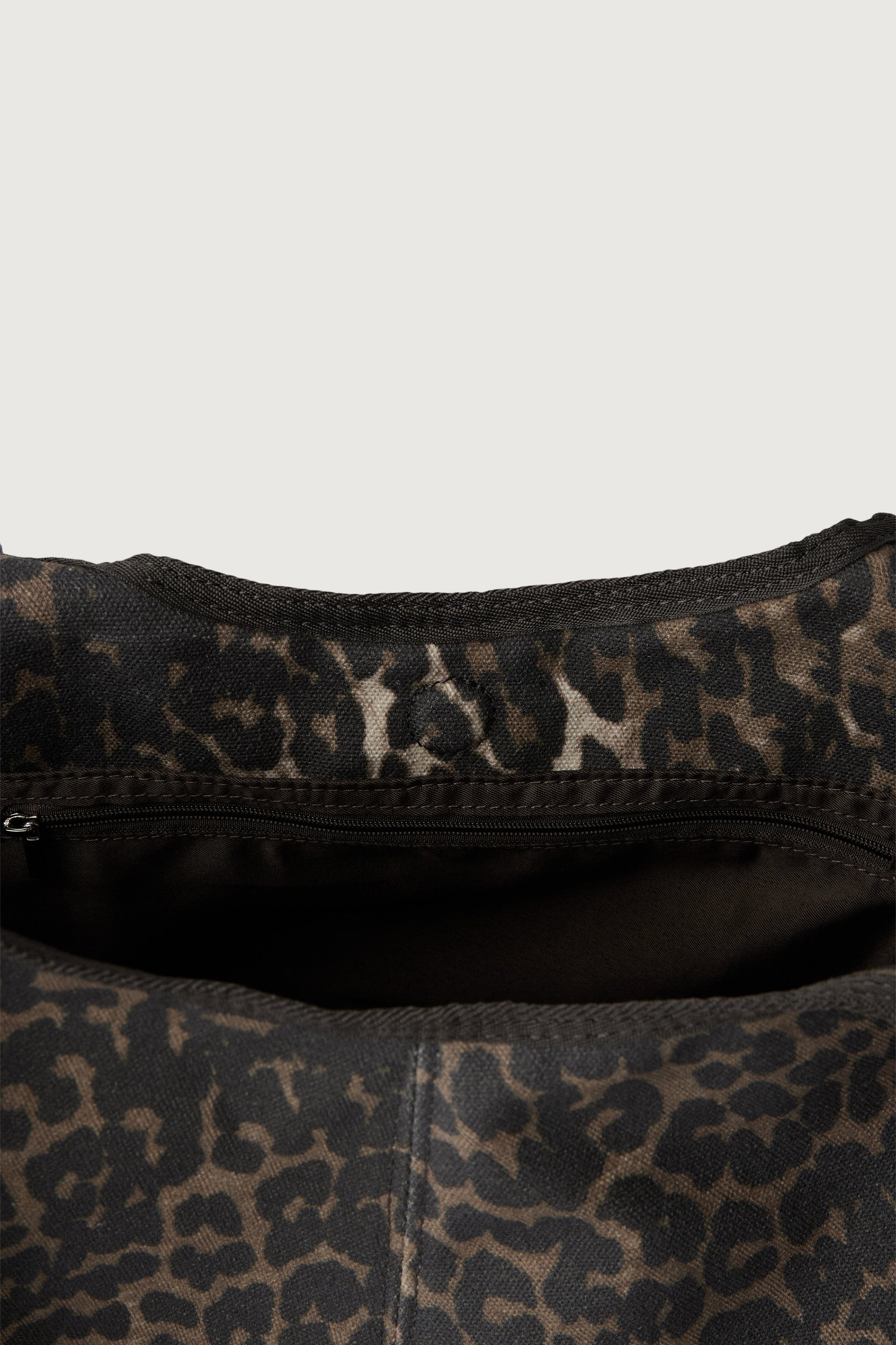 LEOPARD CANVAS TOTE BAG