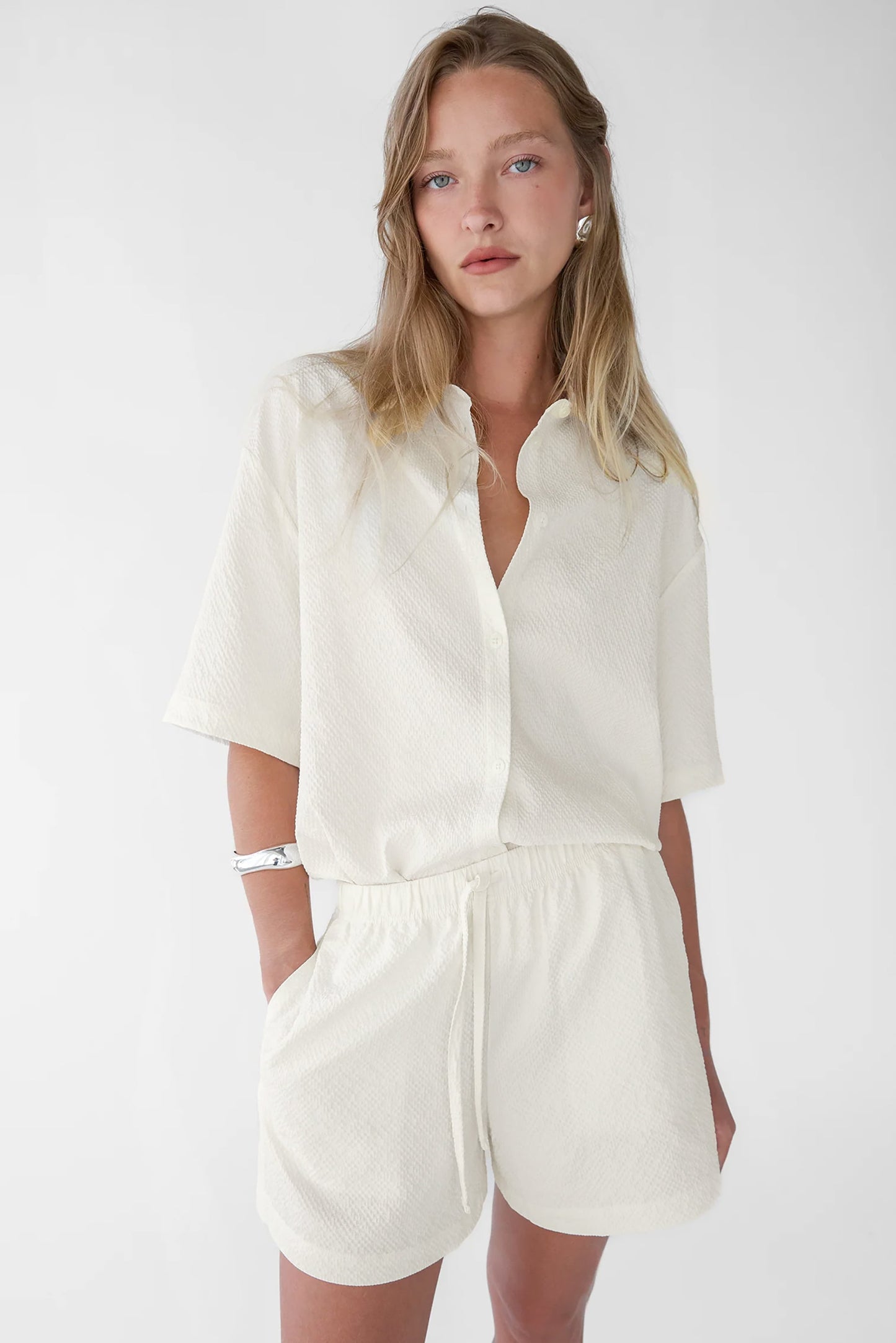 SEERSUCKER SHORT SLEEVE SHIRT