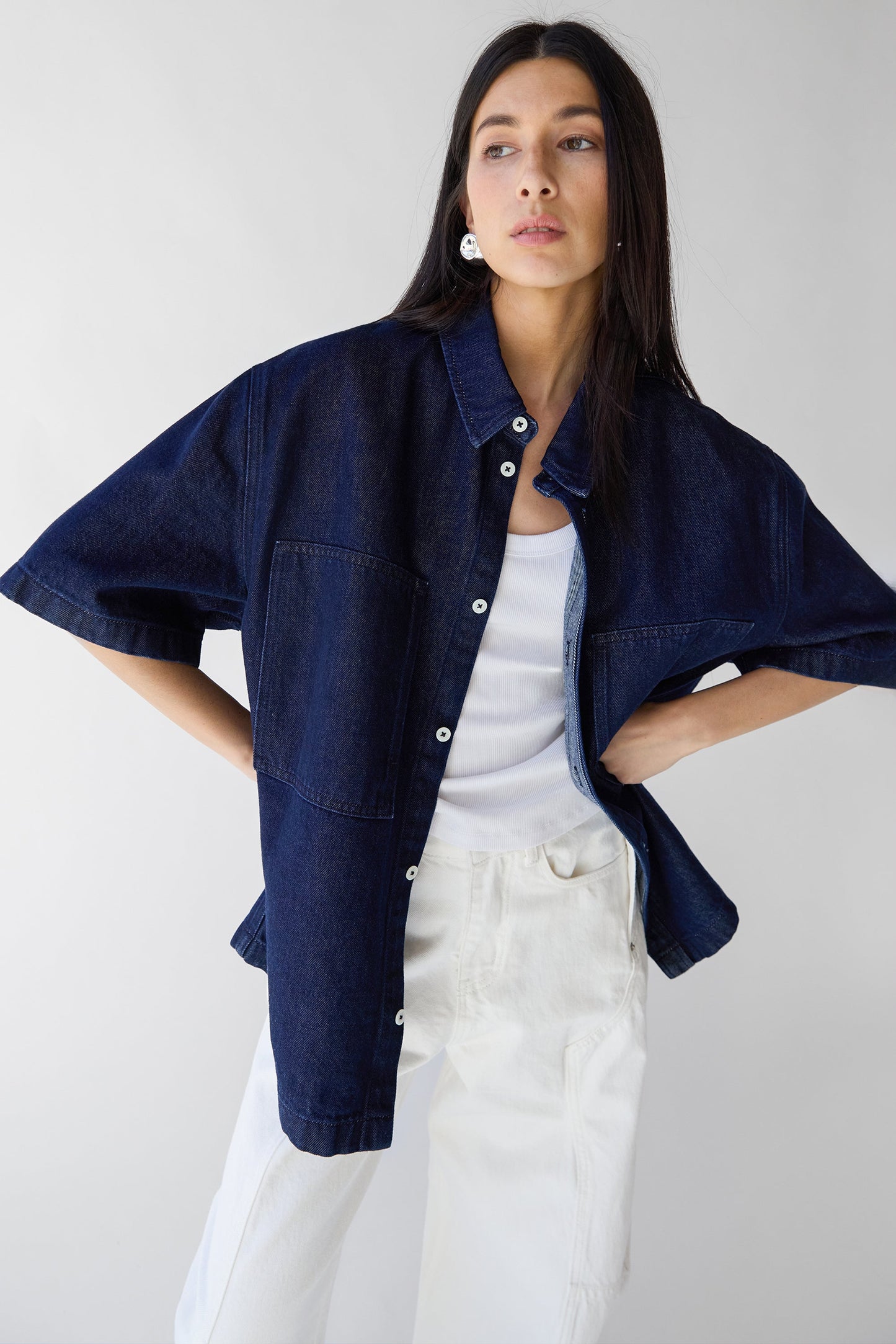 OVERSIZED SHORT SLEEVE DENIM SHIRT