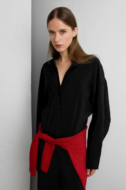 LIGHTWEIGHT CRINKLED SHIRT WITH BACK CINCHING BUTTONS