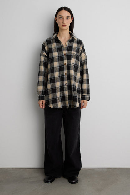 OVERSIZED BRUSHED WOOL PLAID BUTTON UP SHIRT