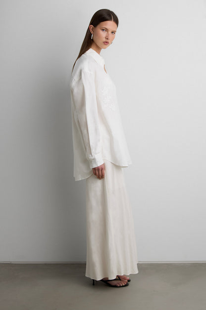 OVERSIZED SHIRT WITH FLORAL EMBROIDERY