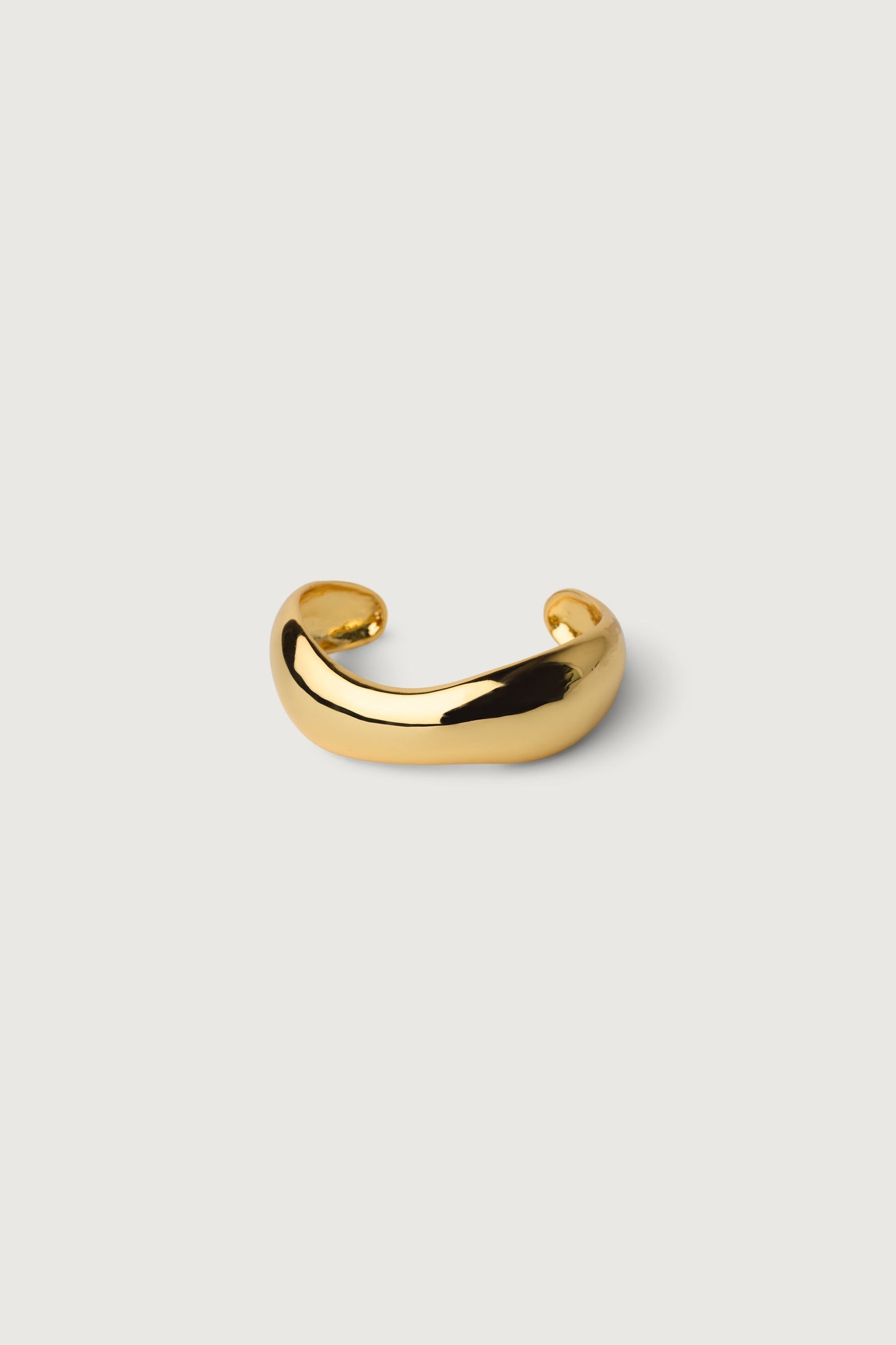THICK WAVY CUFF BRACELET