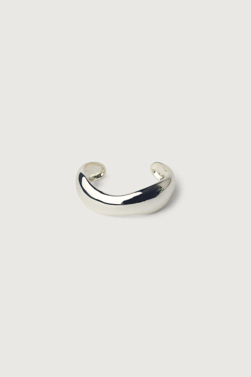 THICK WAVY CUFF BRACELET