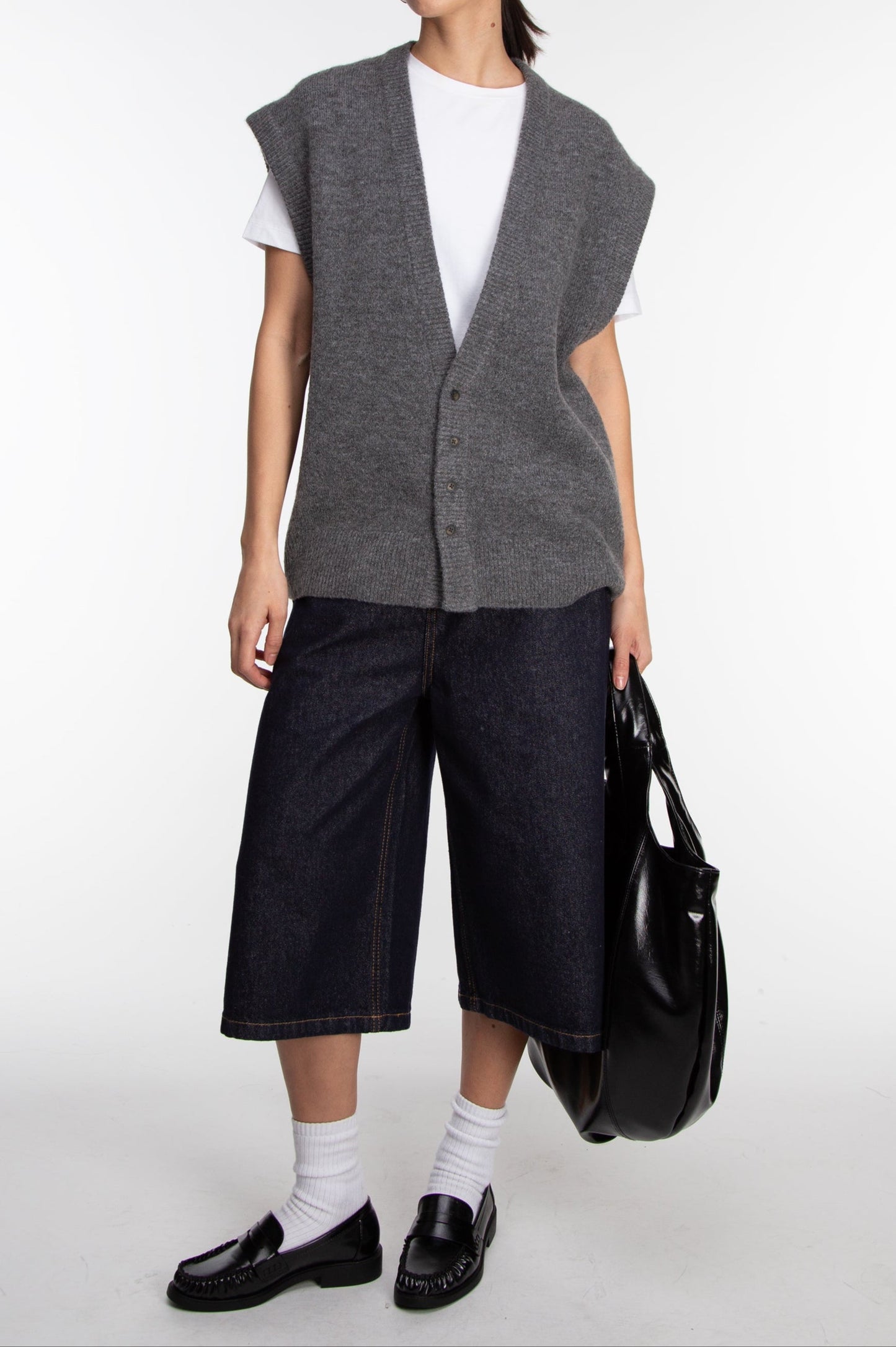 BUTTON FRONT SWEATER VEST