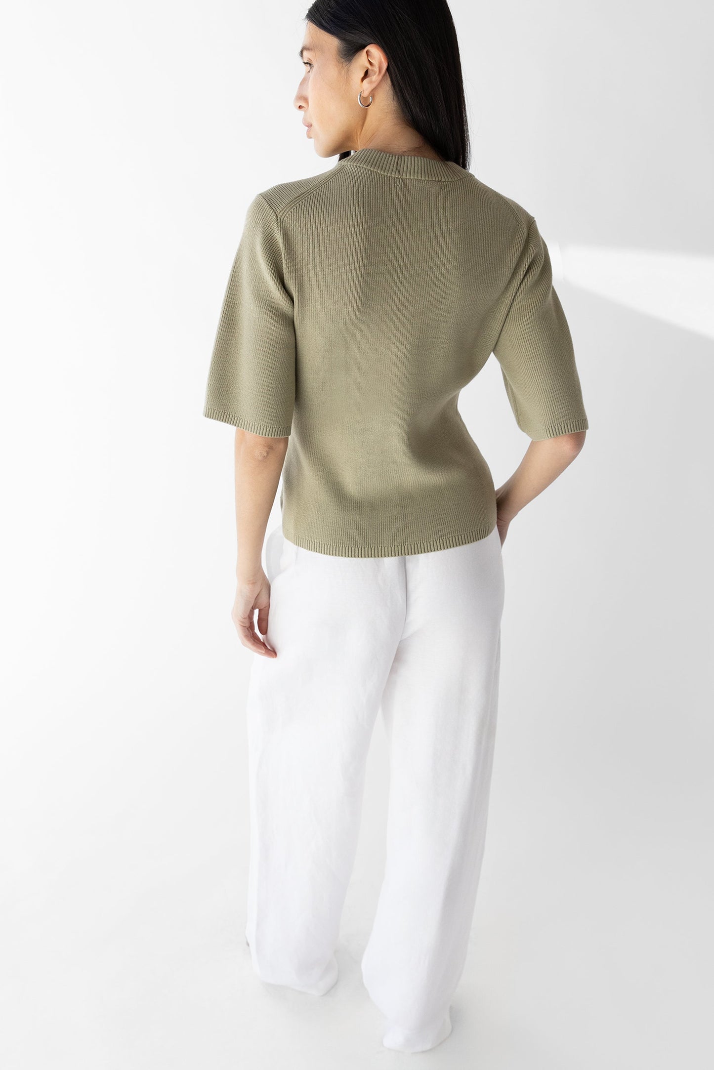 QUARTER LENGTH SLEEVE BUTTON FRONT CARDIGAN