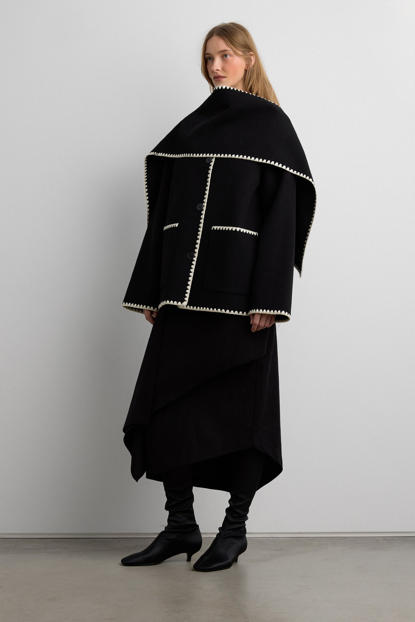 WOOL-BLEND CONTRAST STITCH SCARF JACKE