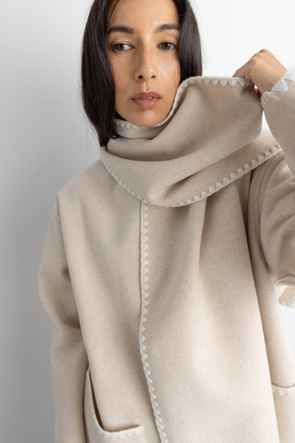 WOOL-BLEND CONTRAST STITCH SCARF JACKE