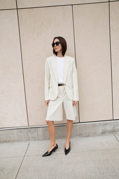 CLASSIC FIT SUITING BLAZER
