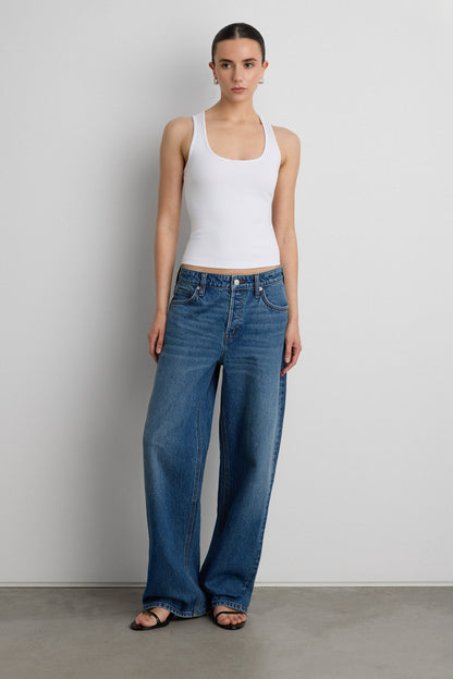MID-RISE STRAIGHT LEG JEAN