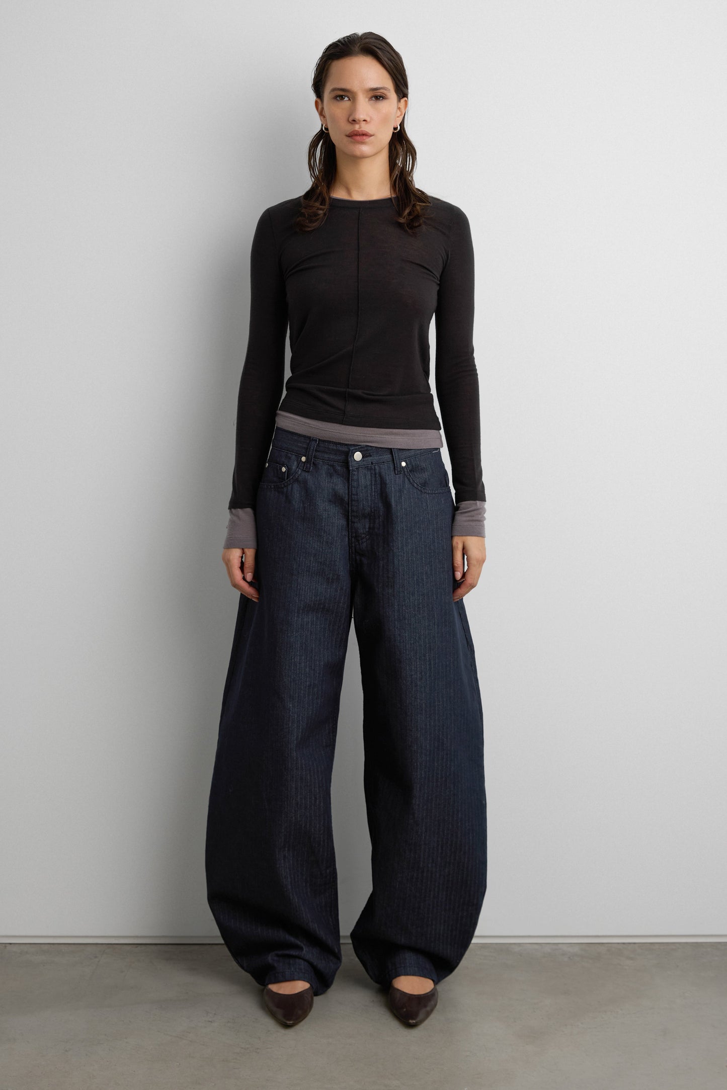 HERRINGBONE STUDDED BARREL JEAN