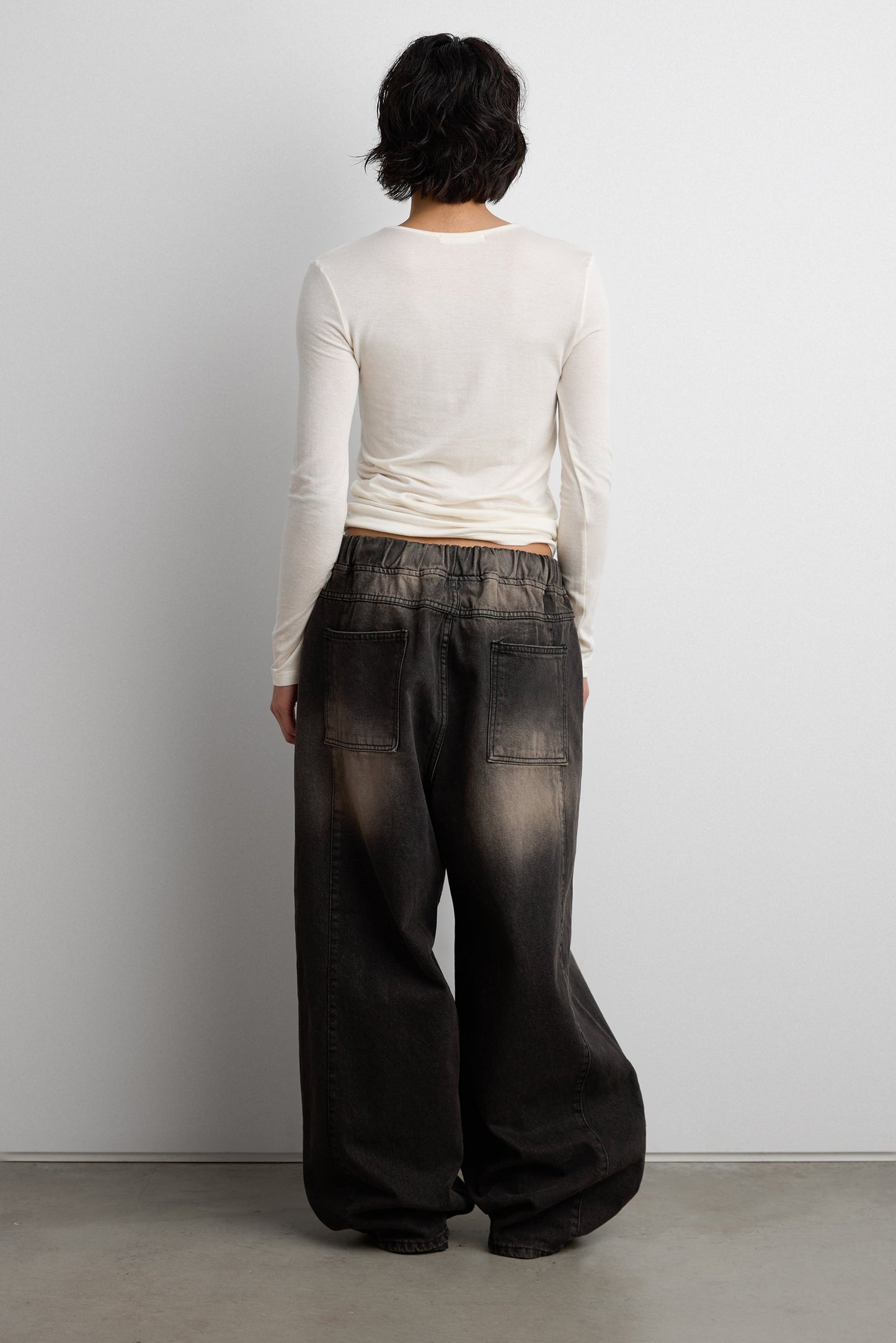 VINTAGE WASH ELASTIC WAIST JEAN