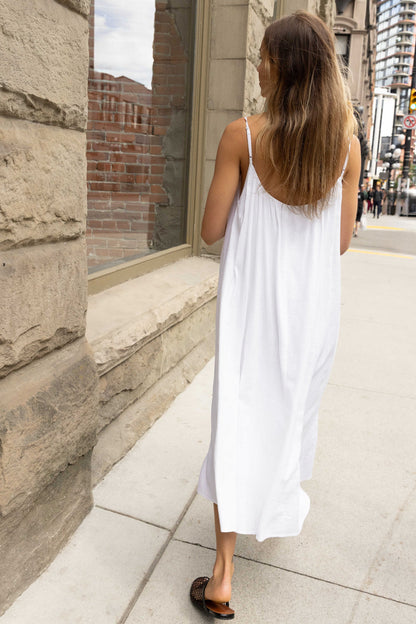 GATHERED NECKLINE MAXI DRESS