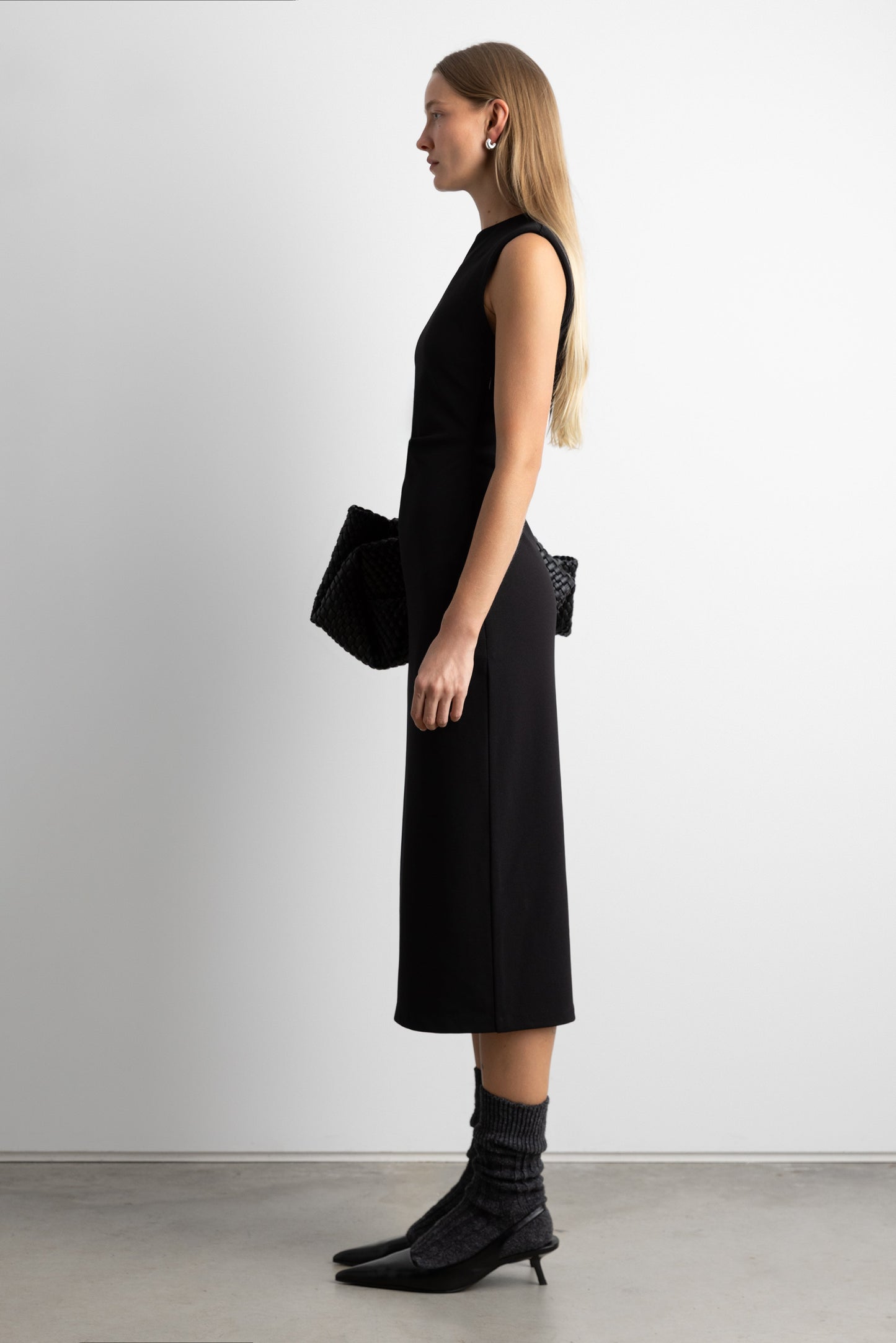 SLIM FIT MIDI DRESS