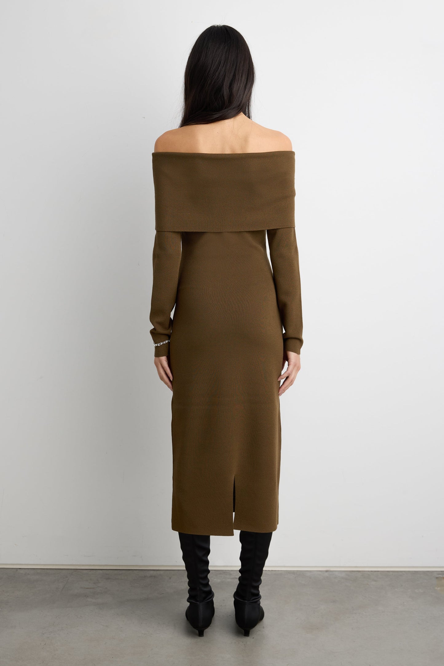 OFF THE SHOULDER LONG SLEEVE MIDI DRESS