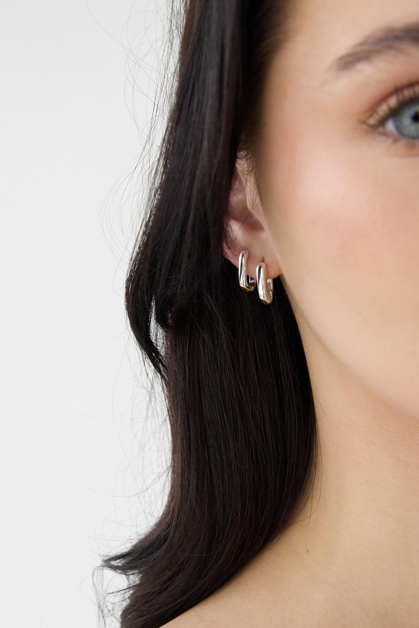 SQUARE HUGGIE EARRING SET