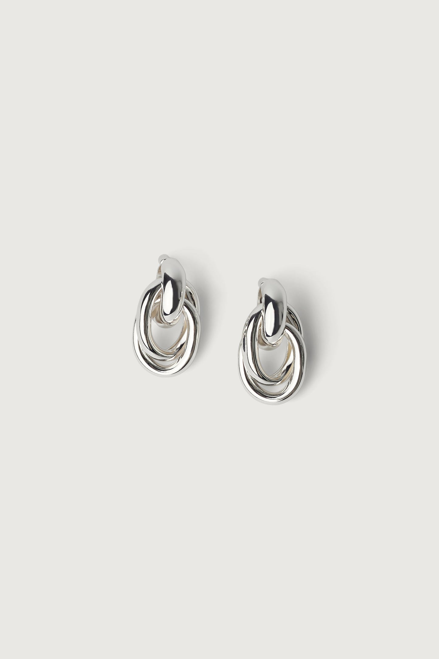 INTERLOCKING RING EARRINGS