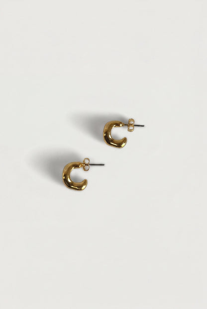 ORGANIC CURVE MINI STUD EARRINGS