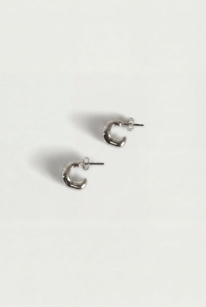 ORGANIC CURVE MINI STUD EARRINGS