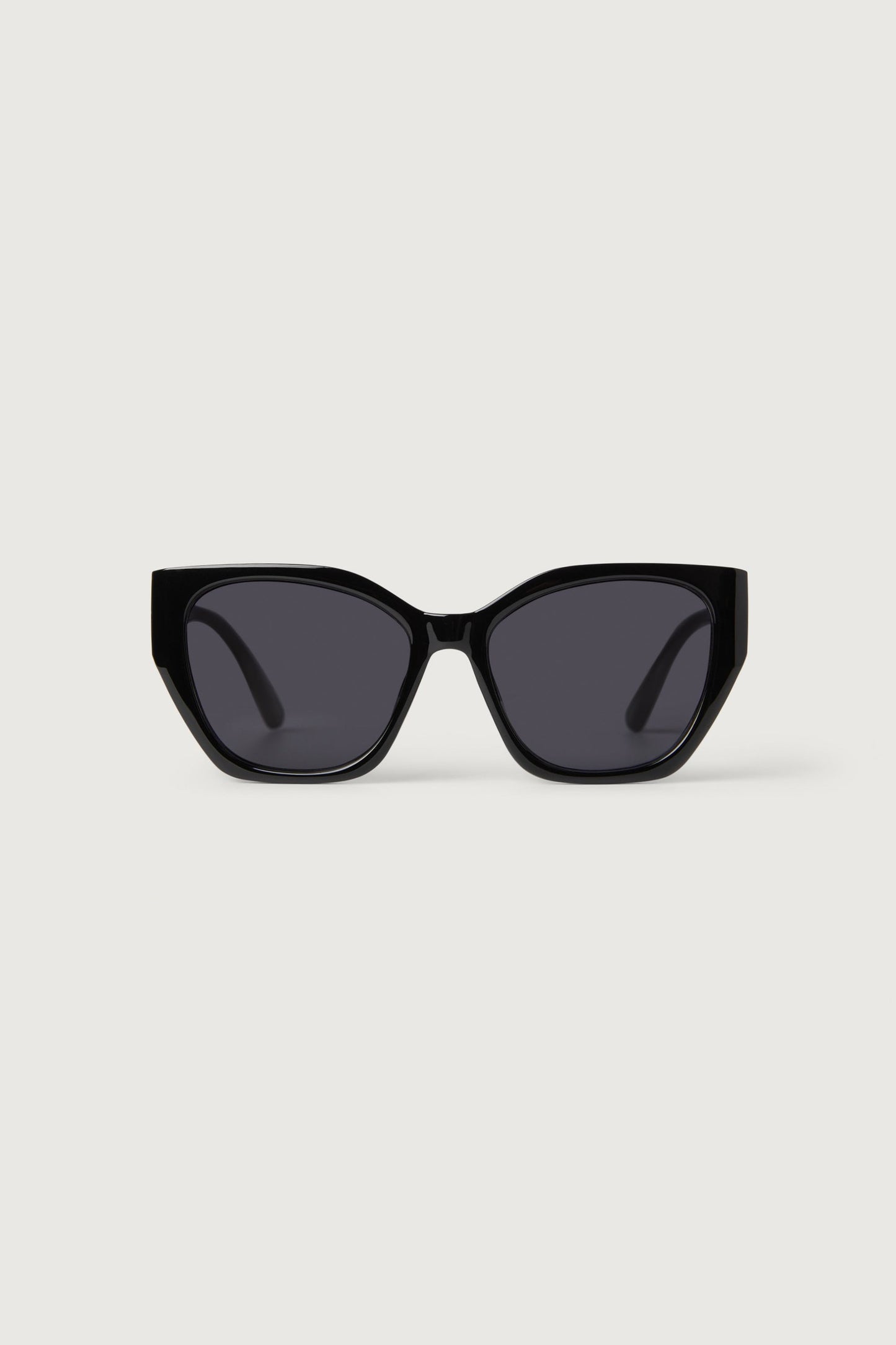 LARGE CAT EYE SUNGLASSES