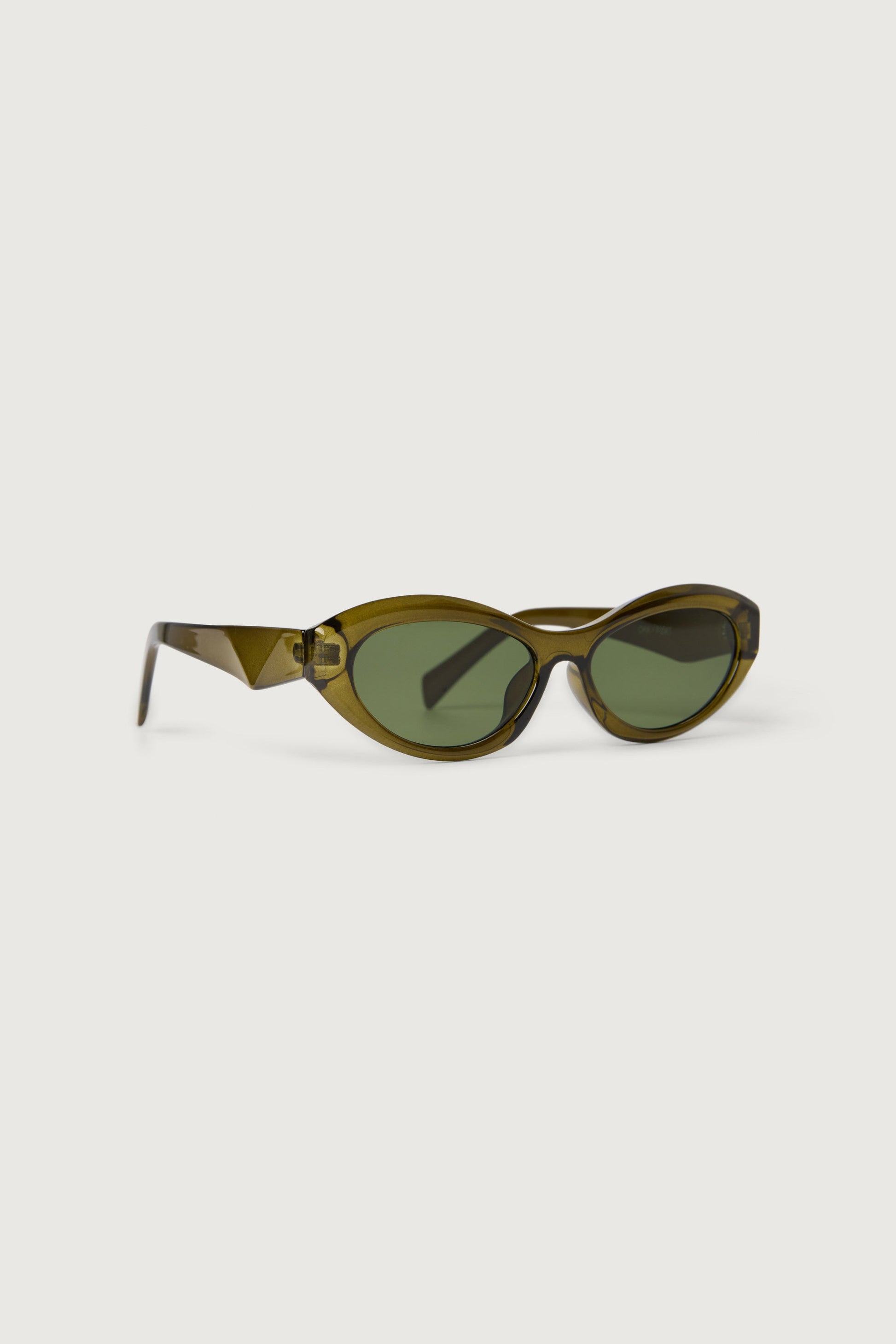 CAT EYE SUNGLASSES