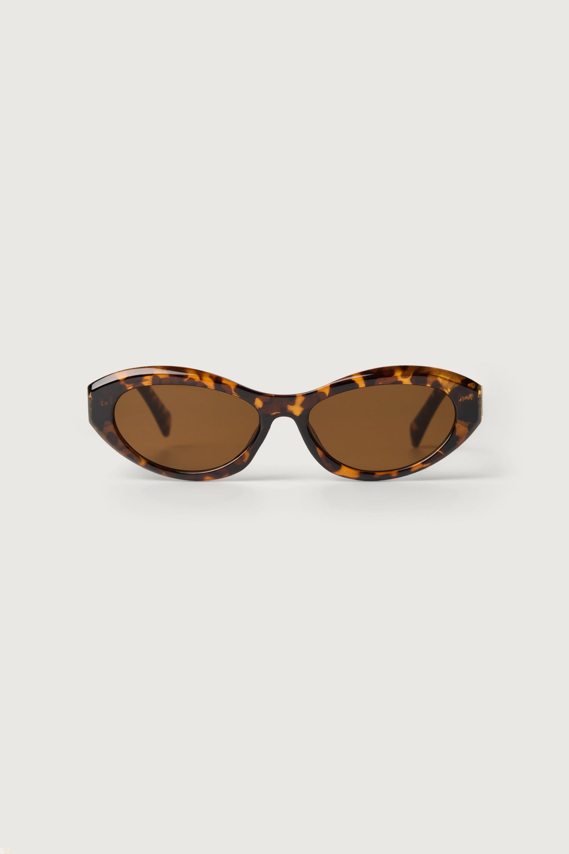 CAT EYE SUNGLASSES