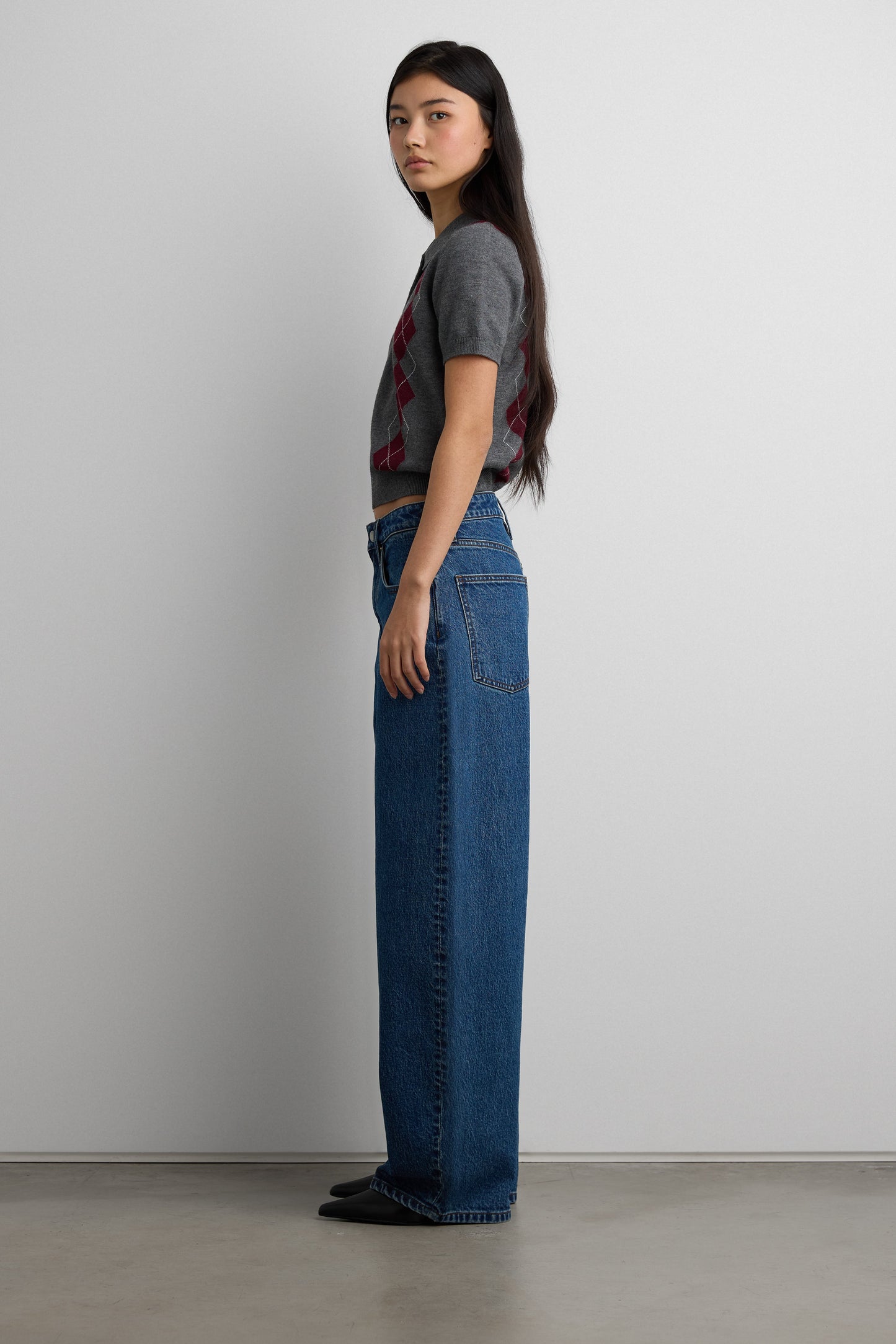 HIGH RISE BARREL LEG JEAN