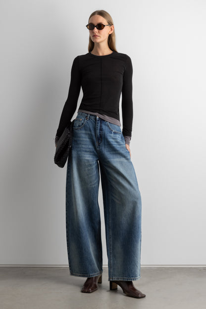 MEDIUM WASH WIDE LEG DENIM JEAN