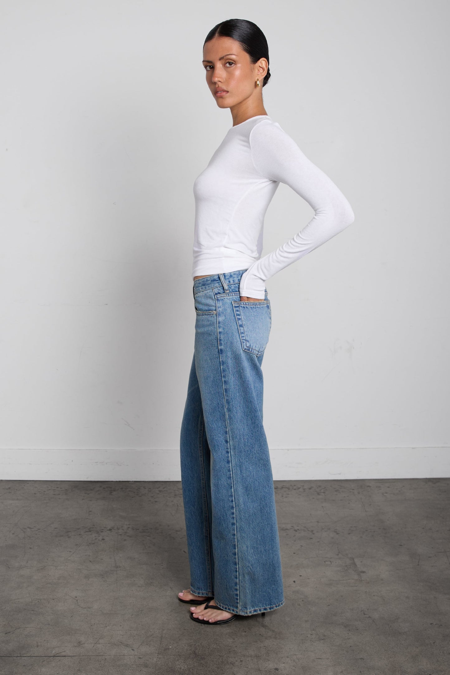 VINTAGE WASH STRAIGHT JEAN