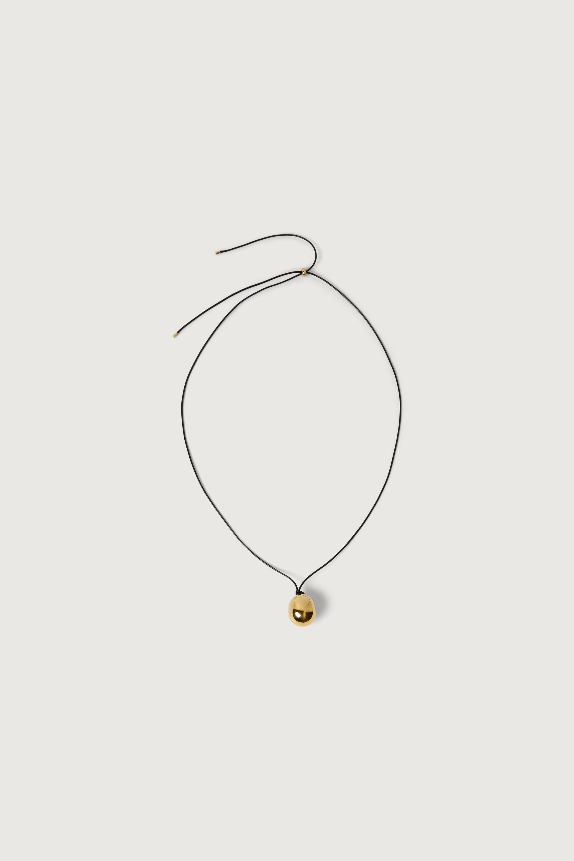ADJUSTABLE NECKLACE WITH GOLD PENDANT