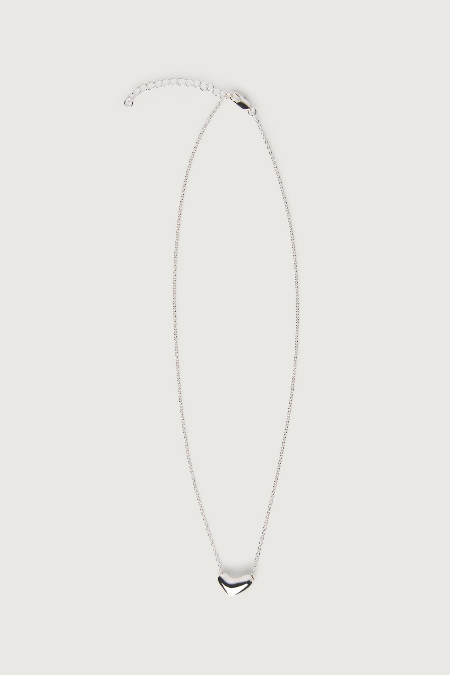 ORGANIC FORM PEBBLE NECKLACE