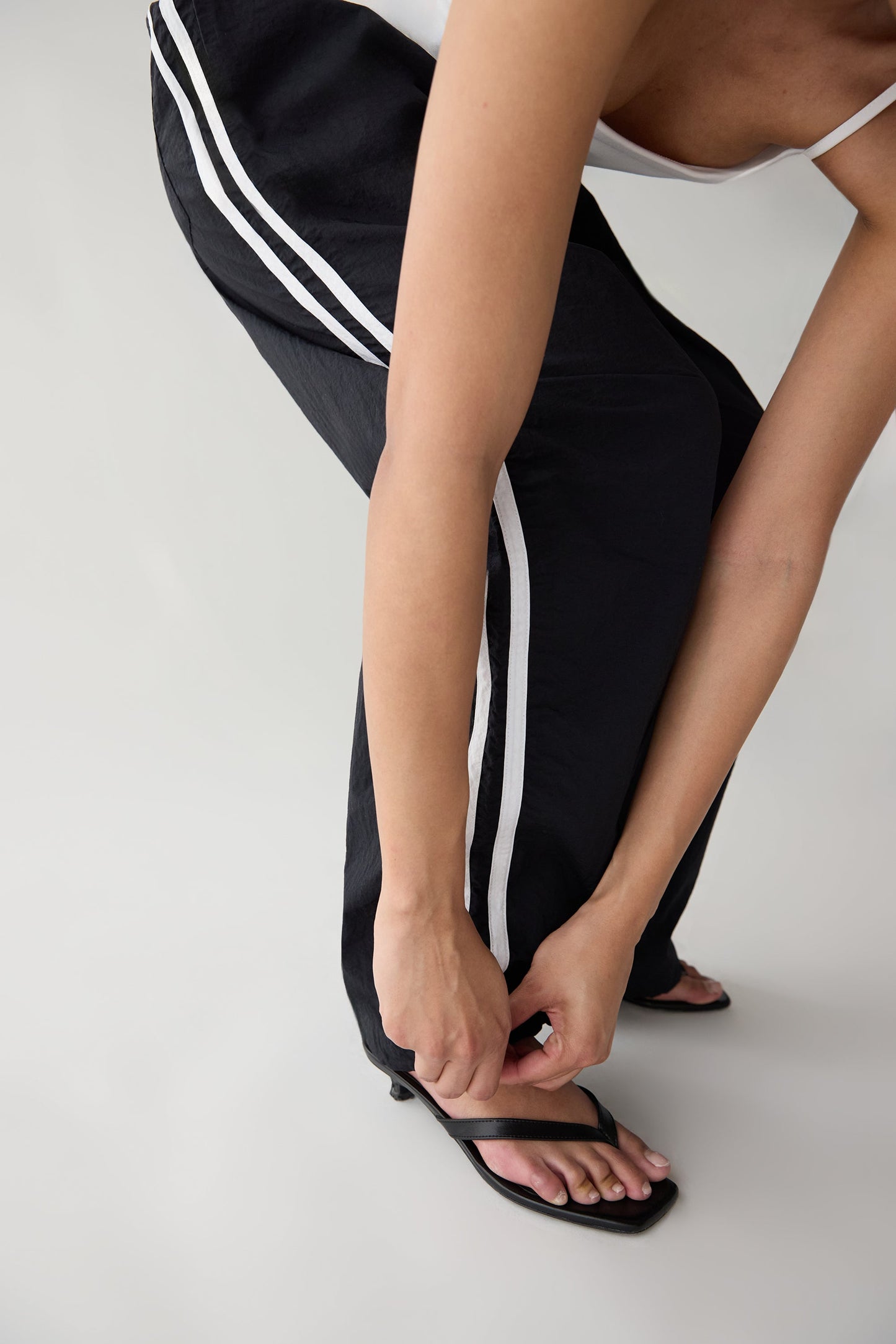 OVERSIZED TRACK PANT