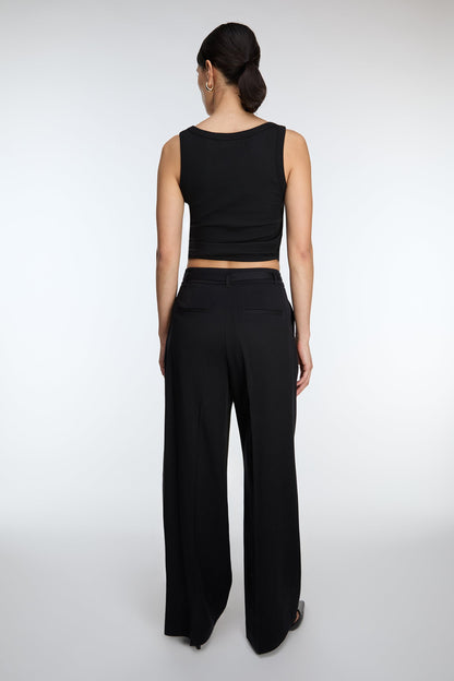 HIGH-RISE WIDE LEG BELT DETAIL TROUSER