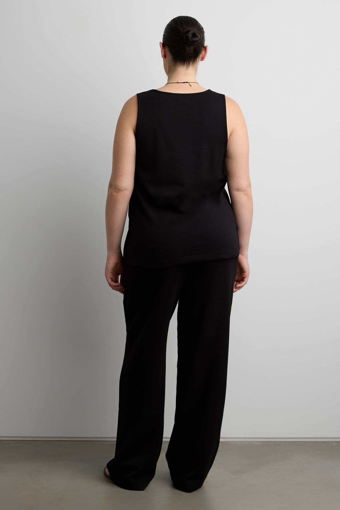 SCUBA ELASTIC WAIST STRAIGHT LEG PANT