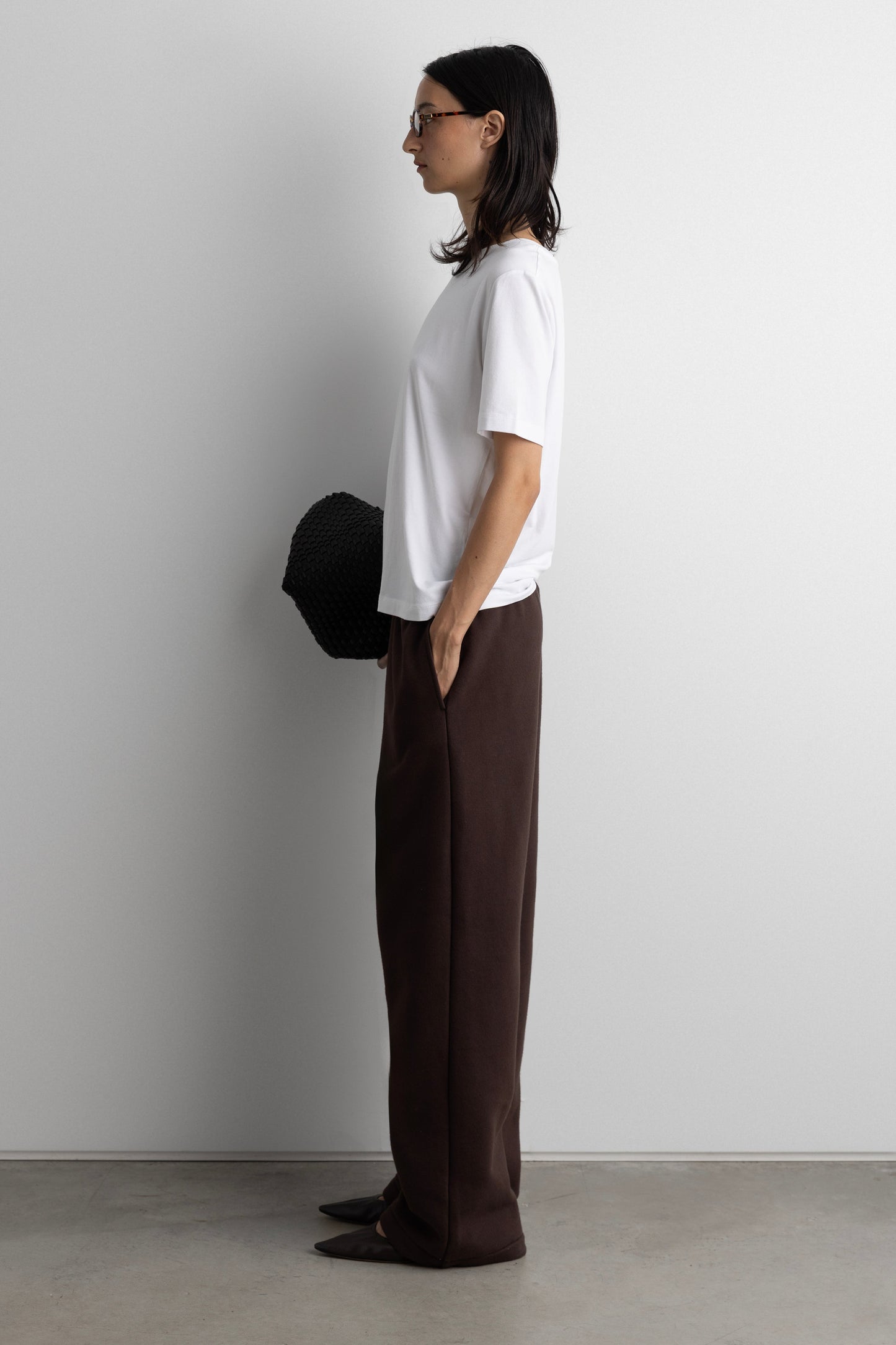 FLEECE STUDIO SWEATPANT WITH SHOCKCORD HEM
