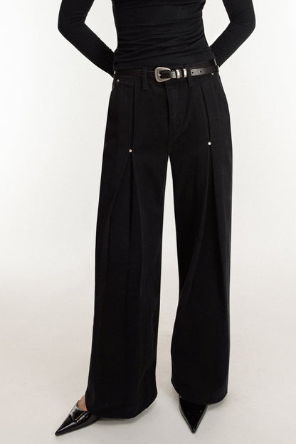 PLEATED PANTS WITH STUD DETAILS