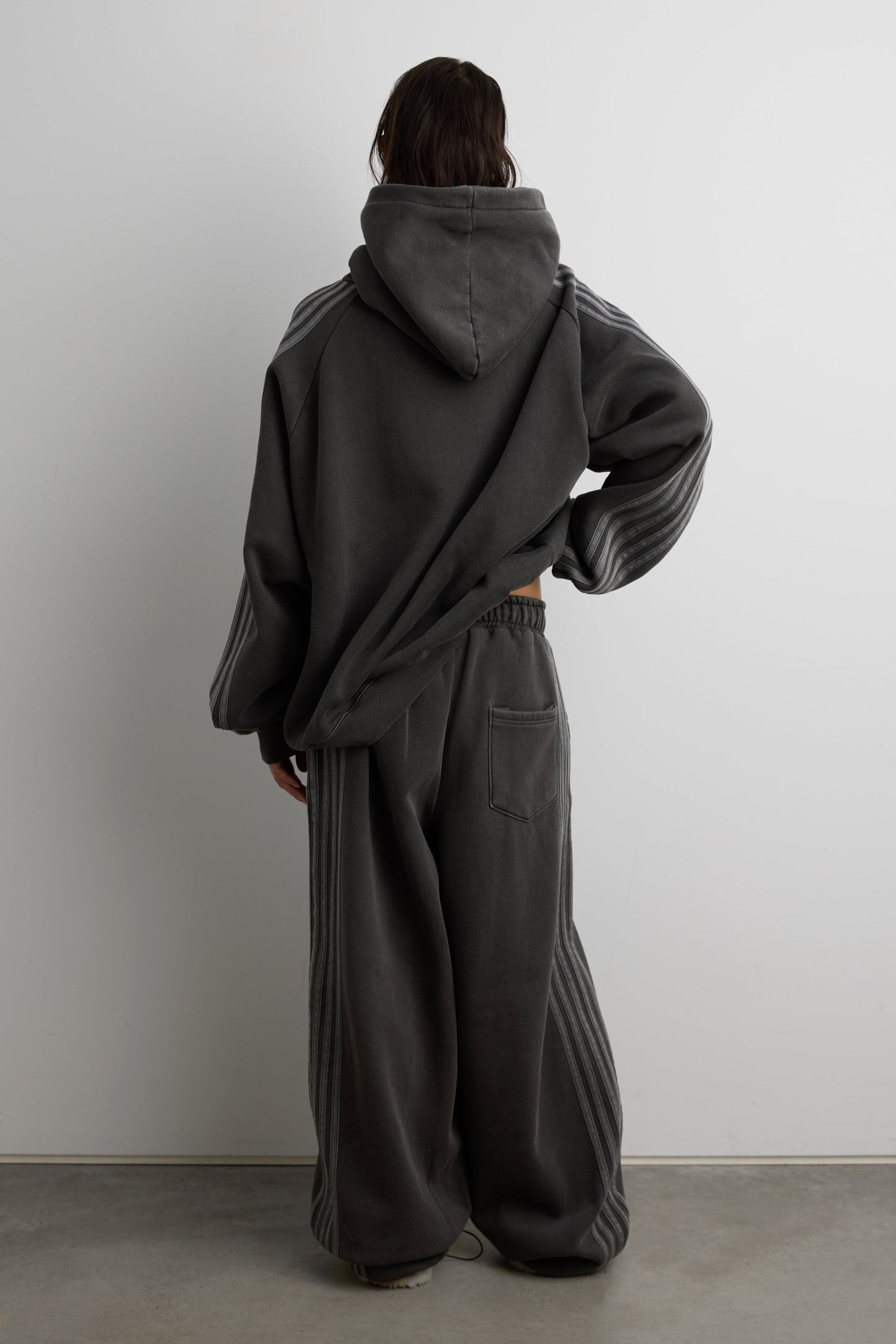FLEECE STUDIO BOYFRIEND TRACK SWEATPANT