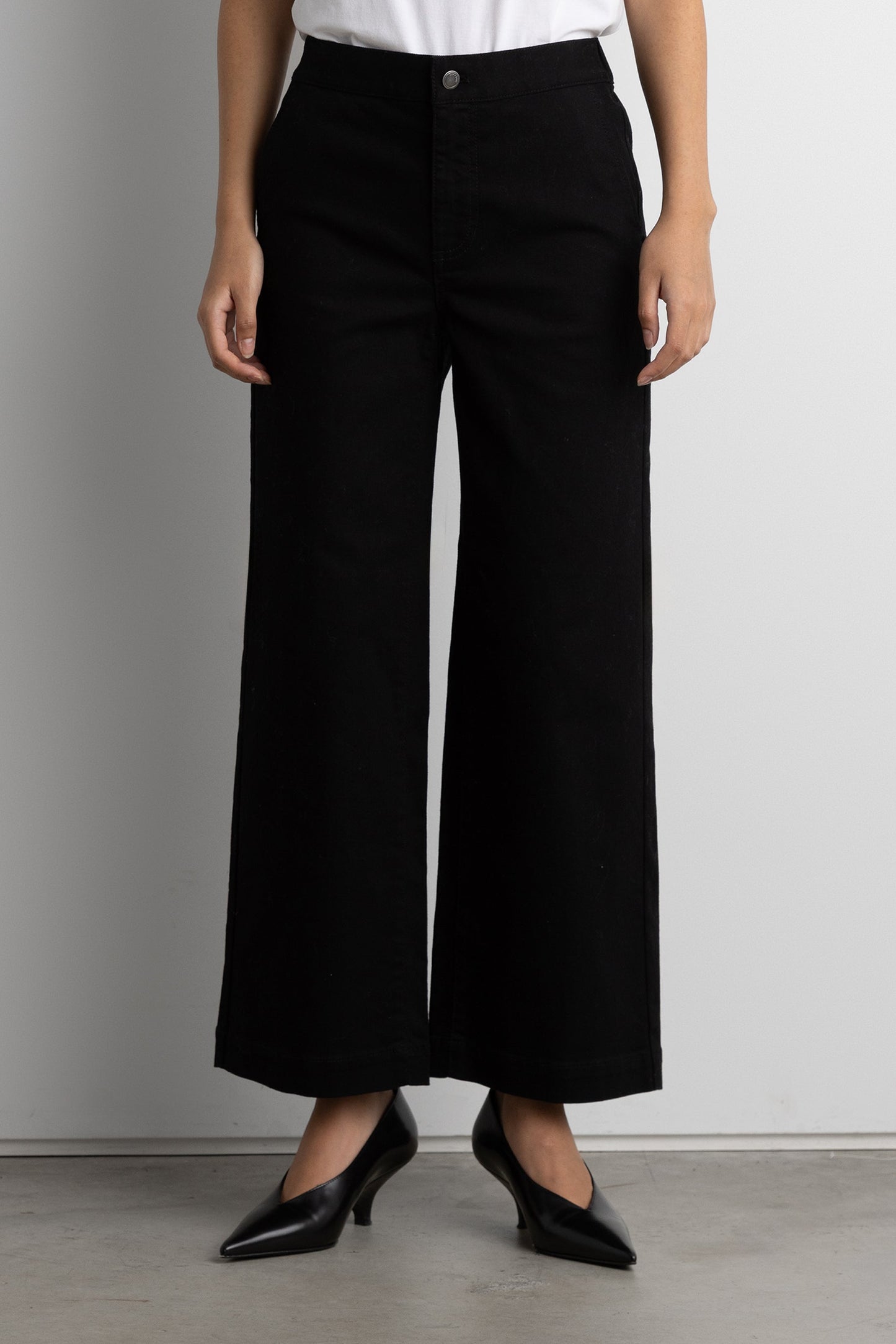 CROPPED LENGTH TWILL WIDE LEG PANT
