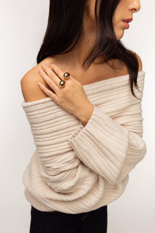 ABSTRACT OPEN RING