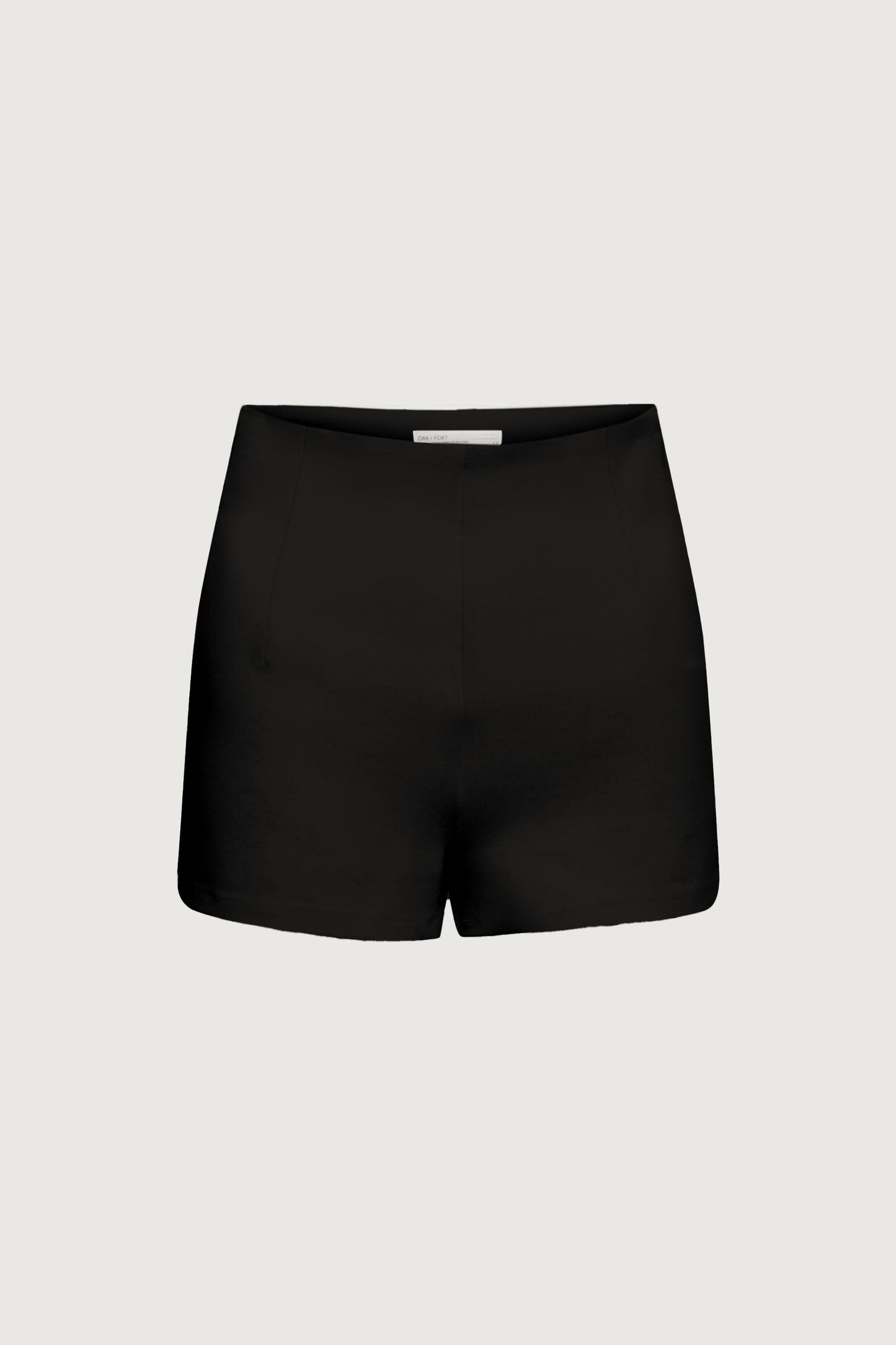 HIGH RISE FITTED SHORT