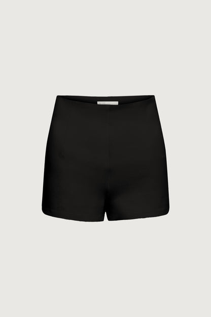 HIGH RISE FITTED SHORT