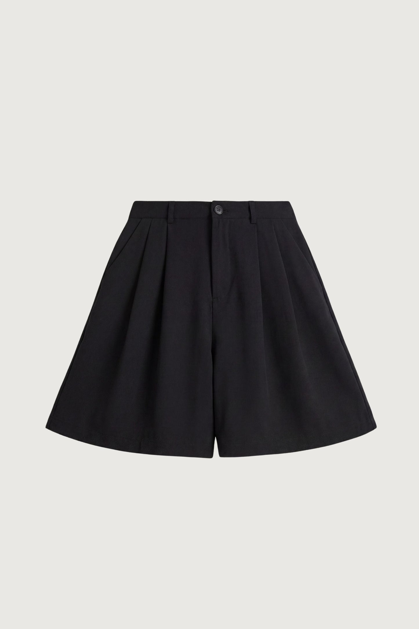 PLEATED CHINO SHORT